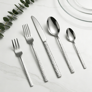 Set tacâmuri din oțel inoxidabil cu textură ciocănată, cuțit pentru steak, furculițe, linguri și lingură de cafea, stil nordic, calitate premium
