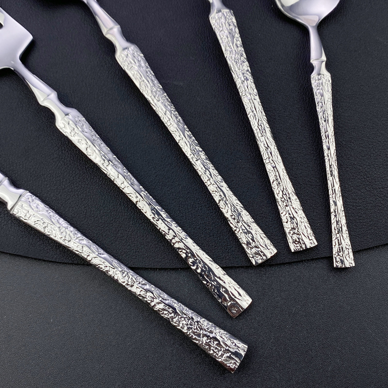 Set tacâmuri din oțel inoxidabil 304: cuțit, furculiță și lingură cu mâner cu model lemn, talie subțire, design minimalist modern, stil european pentru hotel