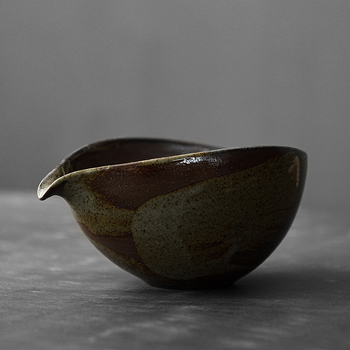 Set Kung Fu de ceai cu ceașcă Gongdao din ceramică glazurată antic, separator de ceai lucrat manual și ceașcă în stil cioc de pasăre, inspirat de design japonez