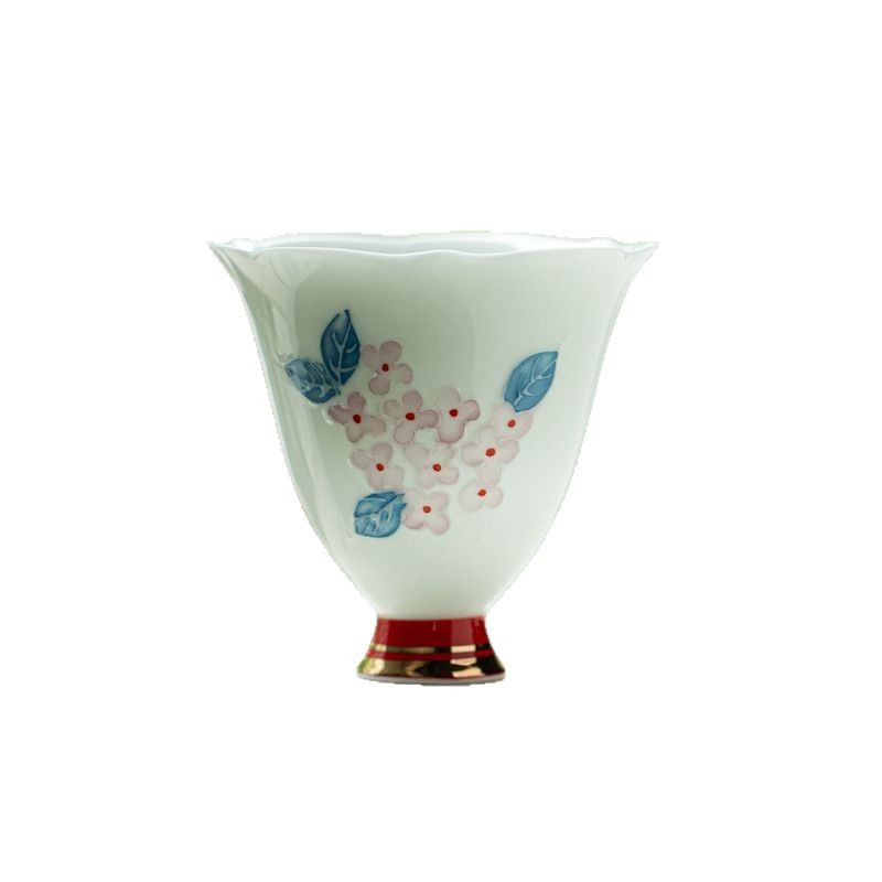 Ceșcă de ceai pictată manual cu motiv hortensie, subglazură roșu-auriu, ceramică, stil lux lejer