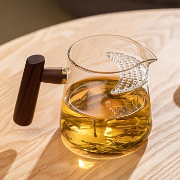 2026 Ceașcă de ceai în formă de semilună cu filtru – pahar din sticlă rezistentă la temperaturi pentru ceai verde, set Kung Fu cu filtru integrat