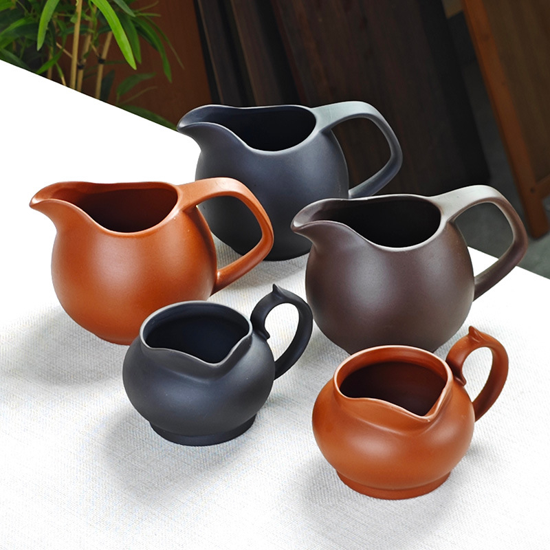 Set Gongfu de ceai din argilă mov cu ceașcă de echilibru, tavă de ceai și divizor de ceai