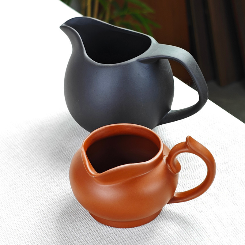 Set Gongfu de ceai din argilă mov cu ceașcă de echilibru, tavă de ceai și divizor de ceai
