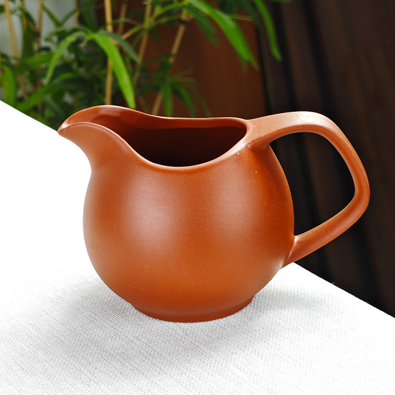 Set Gongfu de ceai din argilă mov cu ceașcă de echilibru, tavă de ceai și divizor de ceai