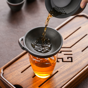 Filtru pentru ceai din lut mov, cu un sistem de filtrare ceramic integrat, poate fi folosit și ca ornament Tea Pet pentru uz casnic.