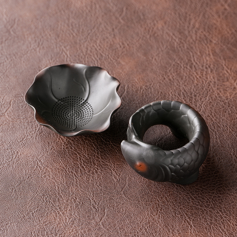 Filtru pentru ceai din lut mov, cu un sistem de filtrare ceramic integrat, poate fi folosit și ca ornament Tea Pet pentru uz casnic.