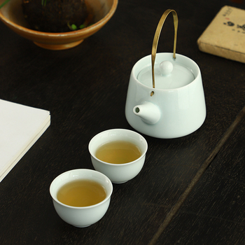 Ceainic ceramic Celadon cu mâner din cupru, stil Chinezesc nou pentru uz casnic, anti-arzire