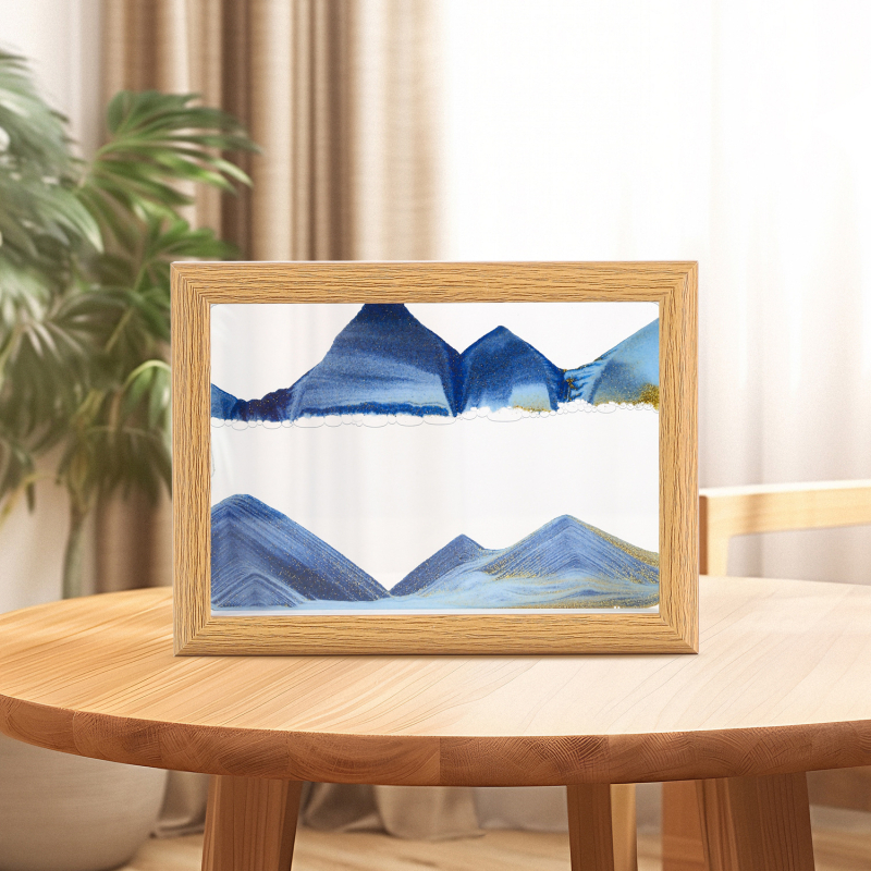 Ramă foto din lemn masiv cu pictură din nisip, clepsidră 3D, decor premium pentru birou și locuință.