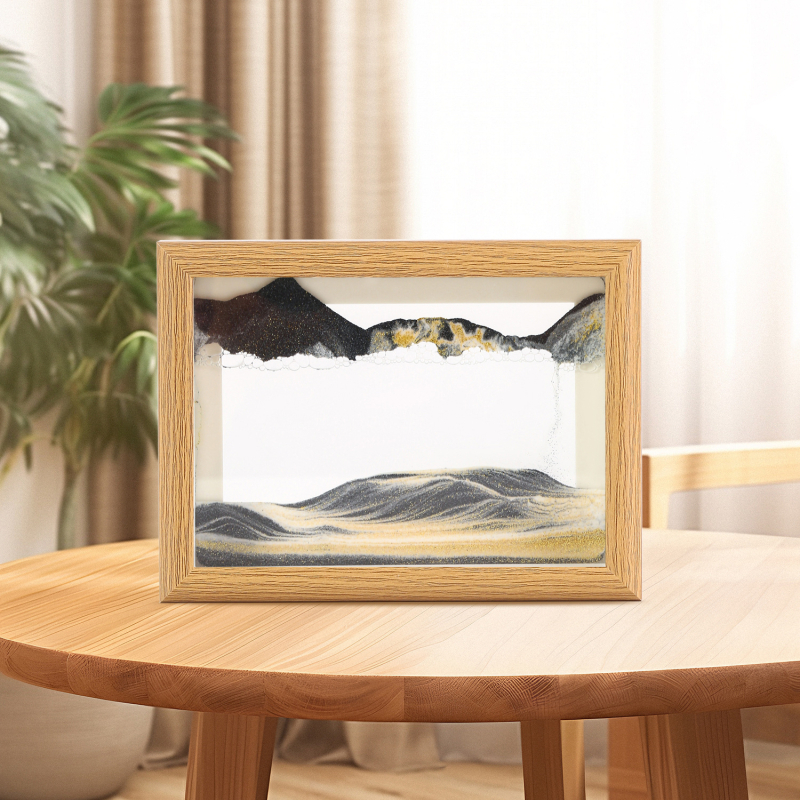 Ramă foto din lemn masiv cu pictură din nisip, clepsidră 3D, decor premium pentru birou și locuință.