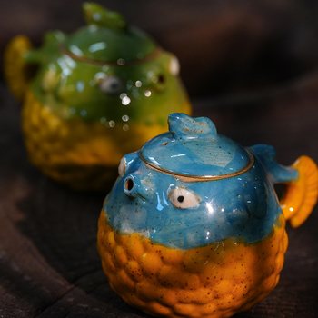 Ceainic în formă de pește-puffer și ceainic în formă de pepene, set mini ceramic pentru ceai, pictură manuală