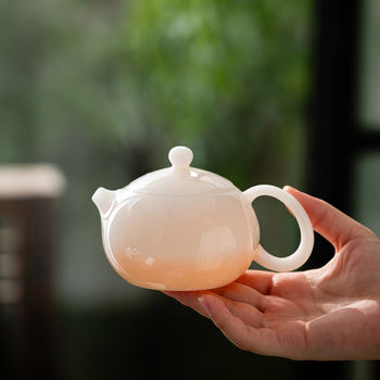 Ceainic Ice Jade Xishi din porțelan alb Dehua – mini și mari