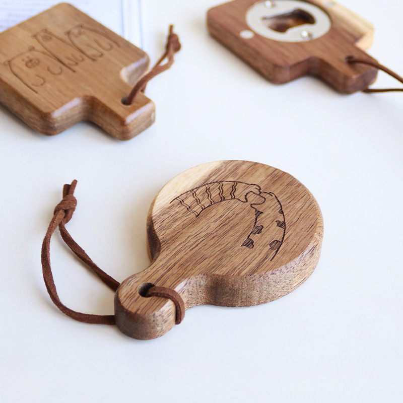 Deschizător de sticle din lemn de salcâm, cu magnet pentru frigider, în formă de scoică — logo DIY personalizat, cadou