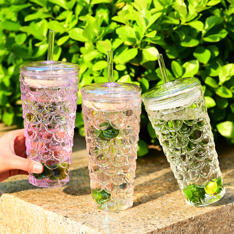 Pahar din sticlă borosilicat cu capac și pai, rezistent la temperaturi înalte, capacitate mare, model colorat cu solzi de pește