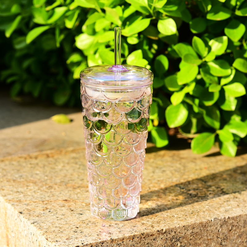 Pahar din sticlă borosilicat cu capac și pai, rezistent la temperaturi înalte, capacitate mare, model colorat cu solzi de pește