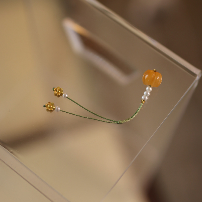 Pandantiv decorativ pentru capac de ceainic din lut purpuriu – accesoriu decorativ pentru ceai