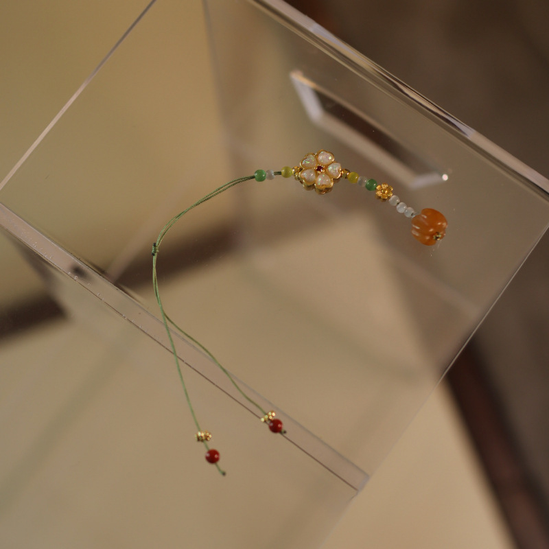 Pandantiv decorativ pentru capac de ceainic din lut purpuriu – accesoriu decorativ pentru ceai