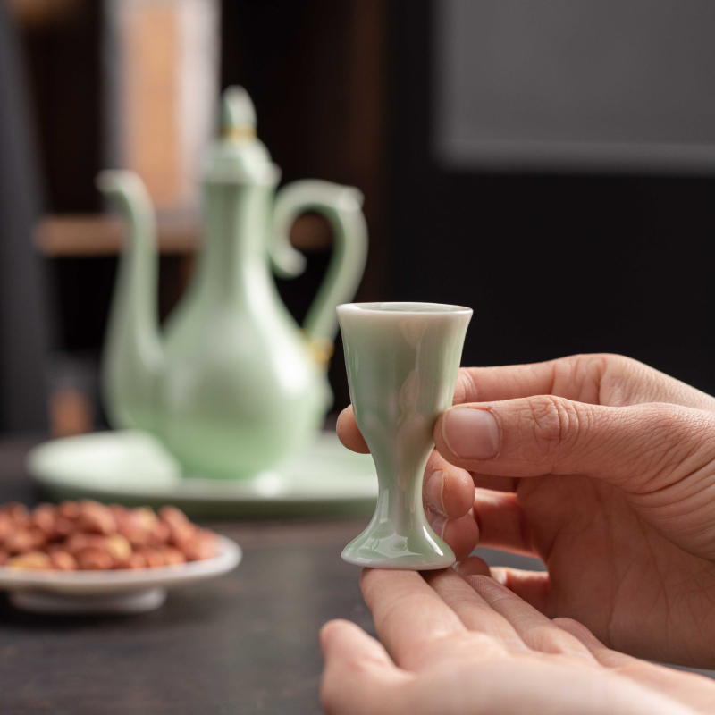Vas ceramic de vin în stil chinezesc, design vintage, 10 ml pahar înalt cu suport și pahare mini