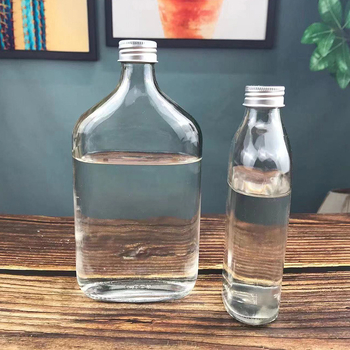 Staklene bočice za piće s mat završetkom i malim otvorom, set kapaciteta 50 ml, 100 ml, 200 ml, 250 ml, 350 ml i 500 ml, pogodne za bijelo vino, u kartonskom pakiranju u obliku jajeta