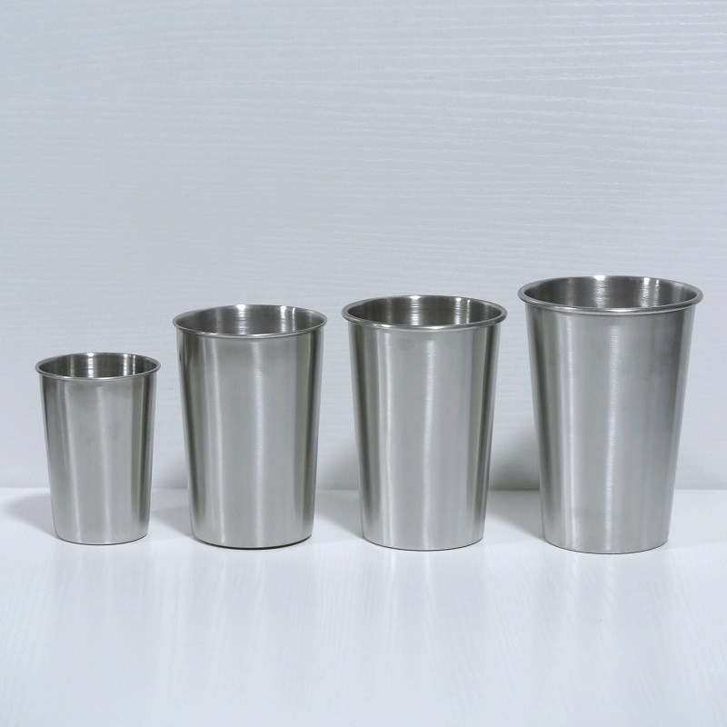 Halbă de bere din oțel inoxidabil 304, 500 ml, margine rulată, simplă și ușor de purtat