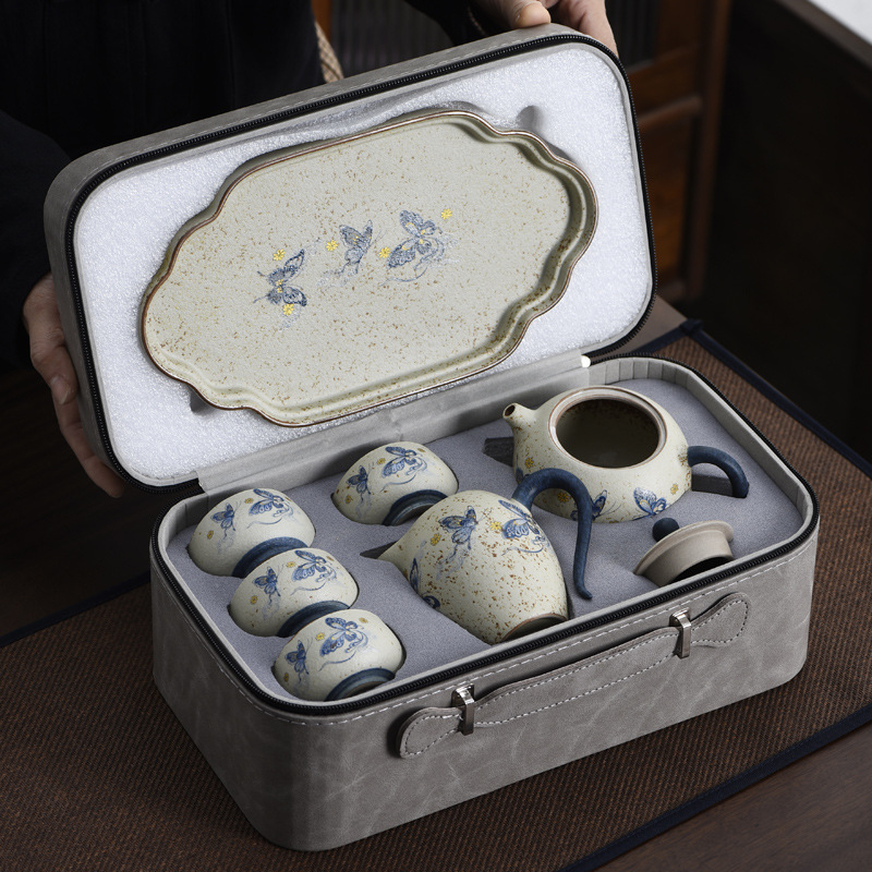 Cloud Butterfly Set Gongfu de ceai din ceramică albastru-alb, cu accente roșii, pentru călătorii și camping, lux ușor