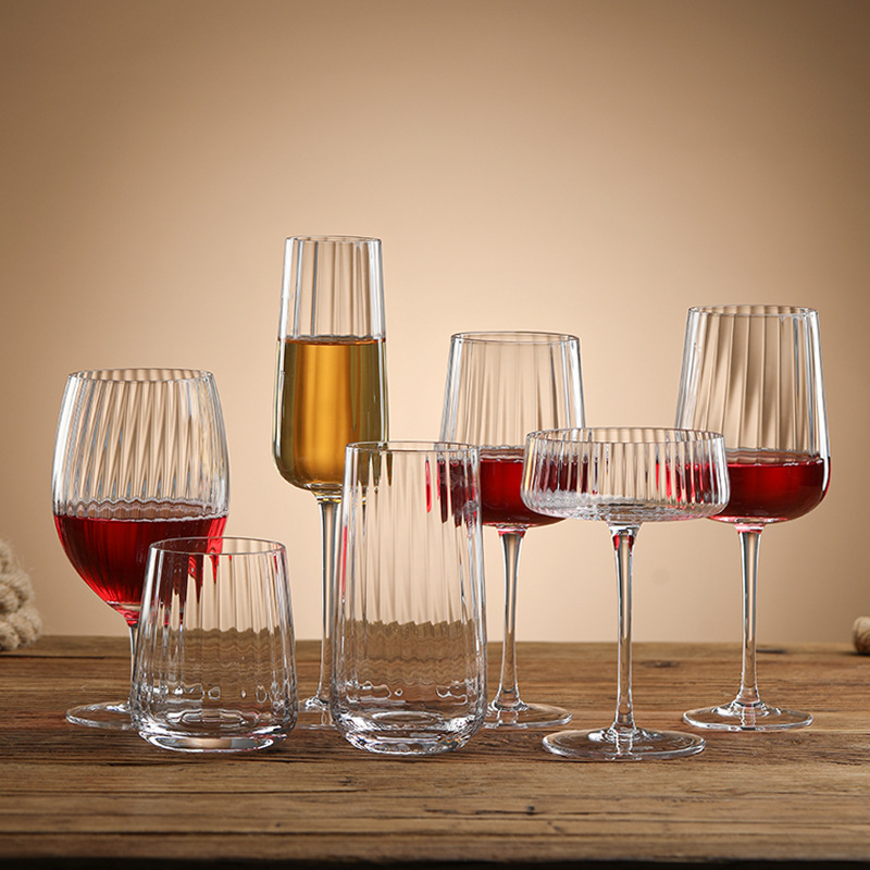 Pahar de vin transparent din cristal cu fețe verticale, potrivit pentru vin roșu, șampanie și coniac, capacitate 301–400 ml