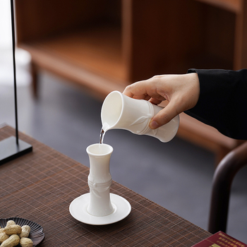 Set de vin din porțelan Dehua Kaolin cu model de bambus, decantor mic, pahare de vin roșu și alb, stil chinezesc