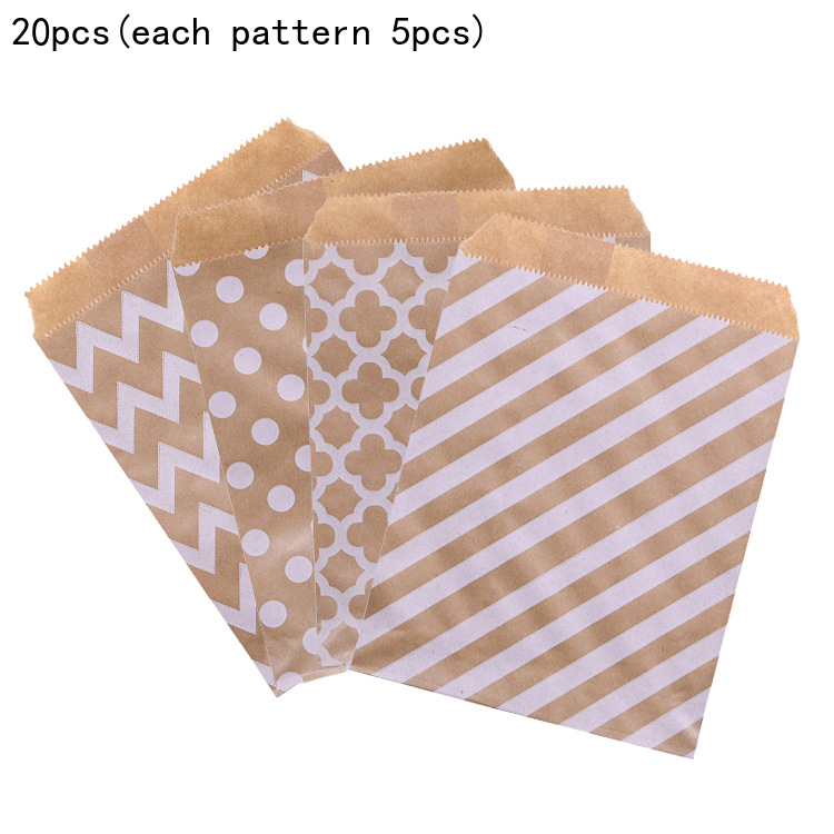 Set de pungi din hârtie Kraft 13×18 cm, cu modele trifoi cu patru foi, buline și valuri, pentru ambalare cadouri, fursecuri și bomboane; 20 de bucăți pe pachet, 4 modele, câte 5 bucăți fiecare