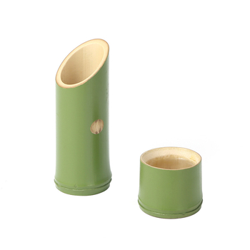 Set japonez pentru sake: pahare și cană de sake, cu design din bambus