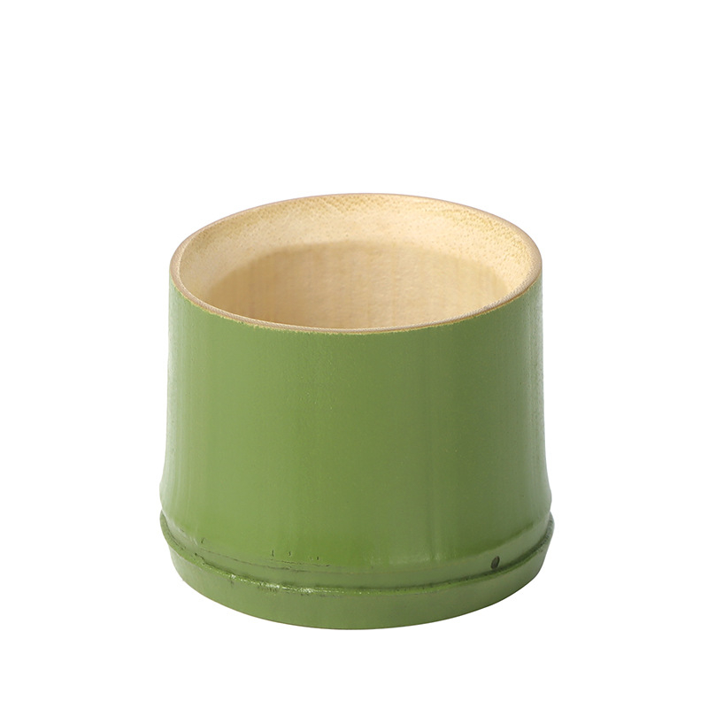 Set japonez pentru sake: pahare și cană de sake, cu design din bambus