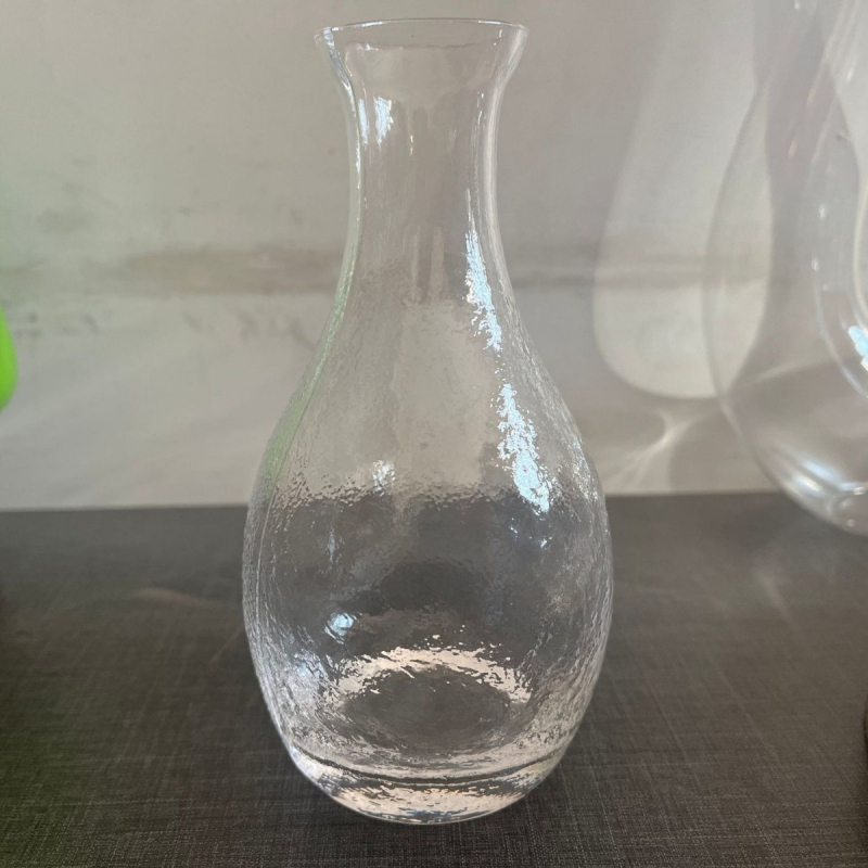 Set de saké în stil japonez vintage, cu oală pentru saké, pahare cu flori de prune și încălzitor din sticlă pictat manual