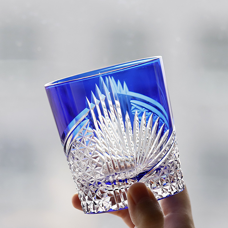 Golden pahar de whisky din cristal japonez, lucrat manual, stil Edo Kiriko, cu motiv origami pasăre în cutie cadou