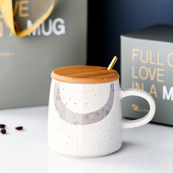 Set de căni ceramice cu capac și linguriță, cadou creativ