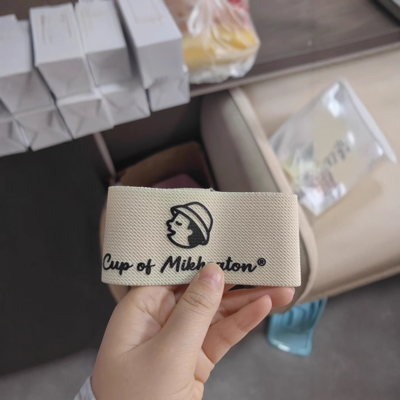 Manșon elastic pentru pahar cu diametrul 73 mm, husă izolatoare pentru ceai cu lapte