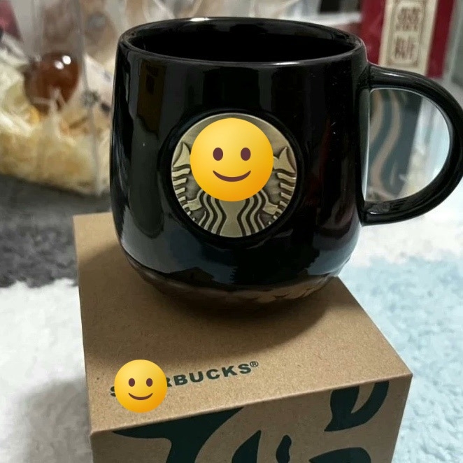 Ceașcă de cafea din porțelan cu emblemă din cupru în model de solzi de pește, design premium