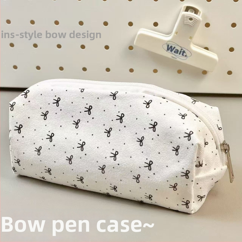 Geantă Minnie din pânză cu funda – încăpătoare pentru machiaj și rechizite