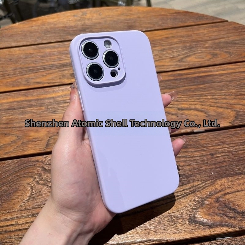 Kryt z tekutého silikónu pre iPhone 16/17 s logom, plné pokrytie, jednobarevný dizajn, dojem kože