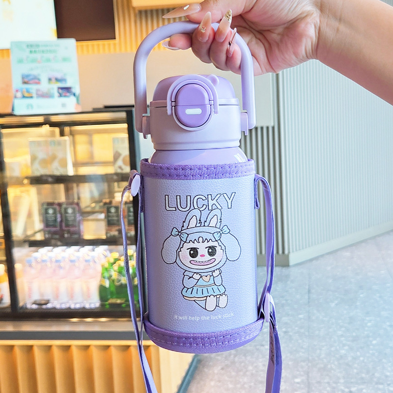 Sticlă de apă portabilă pentru elevi cu husă pentru ceașcă, capac cu două opțiuni de băut, încuietoare, mâner drăguț, termos izolat din oțel inoxidabil