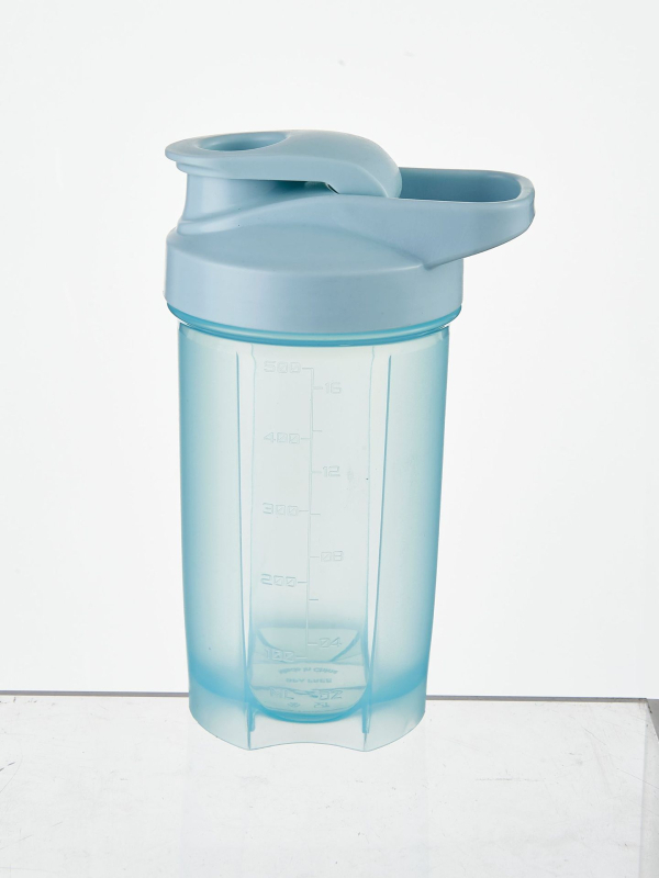 Cană shaker de 500 ml cu scară de măsurare, recipient din plastic pentru pudră de proteine și milkshake, cu mâner
