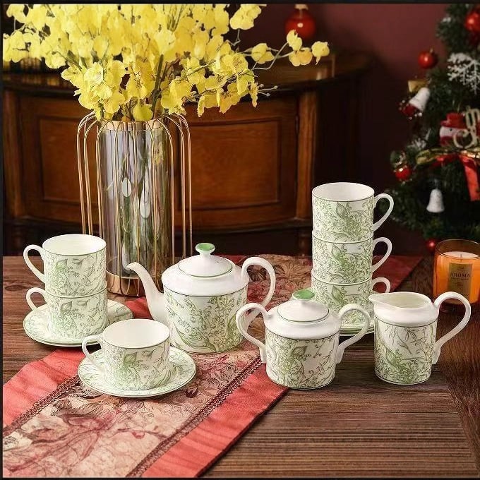 Set european de ceai și cafea din porțelan bone china, cu model Lily of the Valley, ceainic ceramic, pot pentru cafea, zaharniță, cană de lapte și cești – cadou