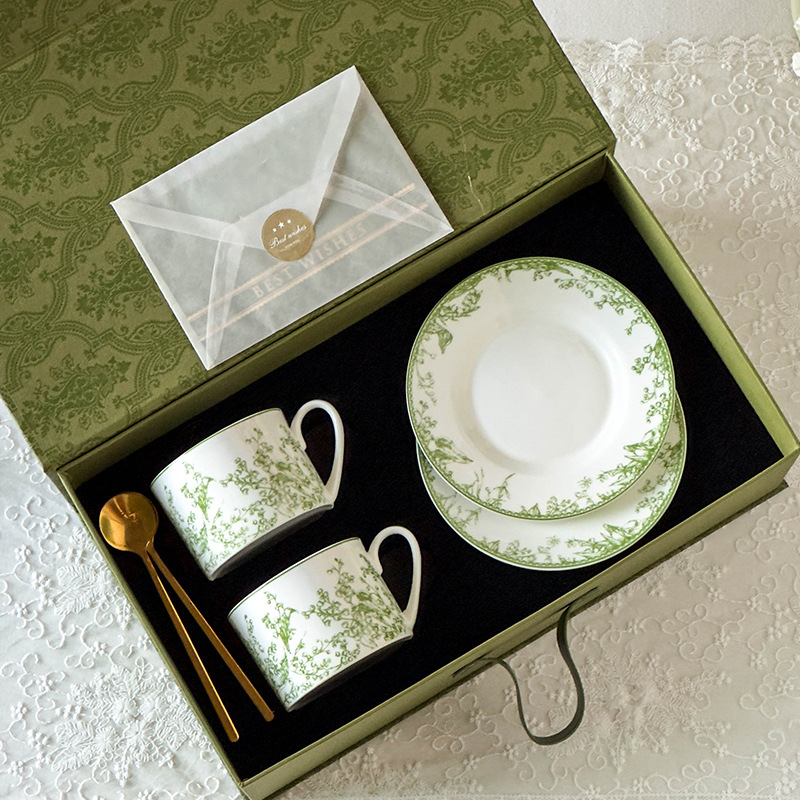 Set european de ceai și cafea din porțelan bone china, cu model Lily of the Valley, ceainic ceramic, pot pentru cafea, zaharniță, cană de lapte și cești – cadou
