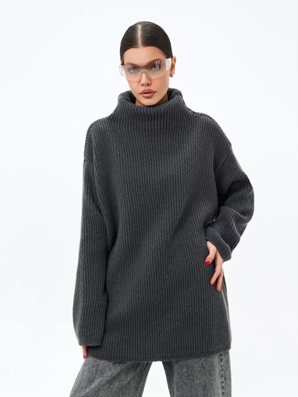 Oversize garbó magas nyakkal, hosszú ujjú, laza szabású, meleg kötött