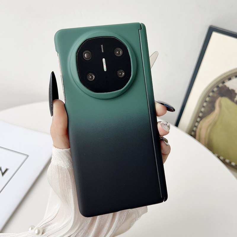 Kućište Huawei Mate X6 s gradientnim završetkom i matom teksturom za sklopni zaslon