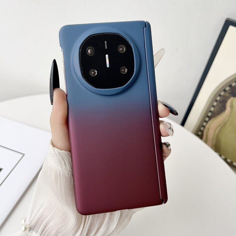 Kućište Huawei Mate X6 s gradientnim završetkom i matom teksturom za sklopni zaslon