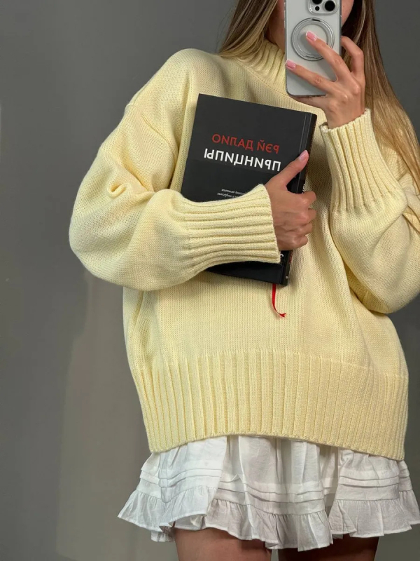 Női oversized kapucnis kötött pulóver, lazán szabott