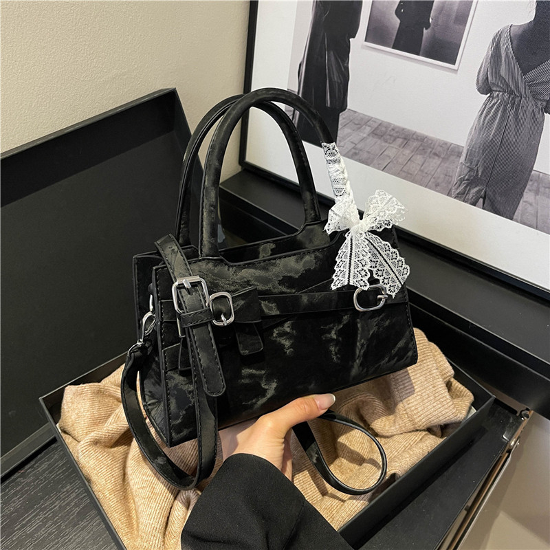 Ženska torbica od uljane kože s nišnim dizajnom, moderna svakodnevna crossbody torba kvadratnog oblika