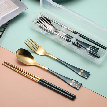 Set portabil din oțel inoxidabil 304, trei piese: lingură, furculiță și bețișoare; design desen animat pentru elevi; pentru drumeții în aer liber; logotyp personalizat