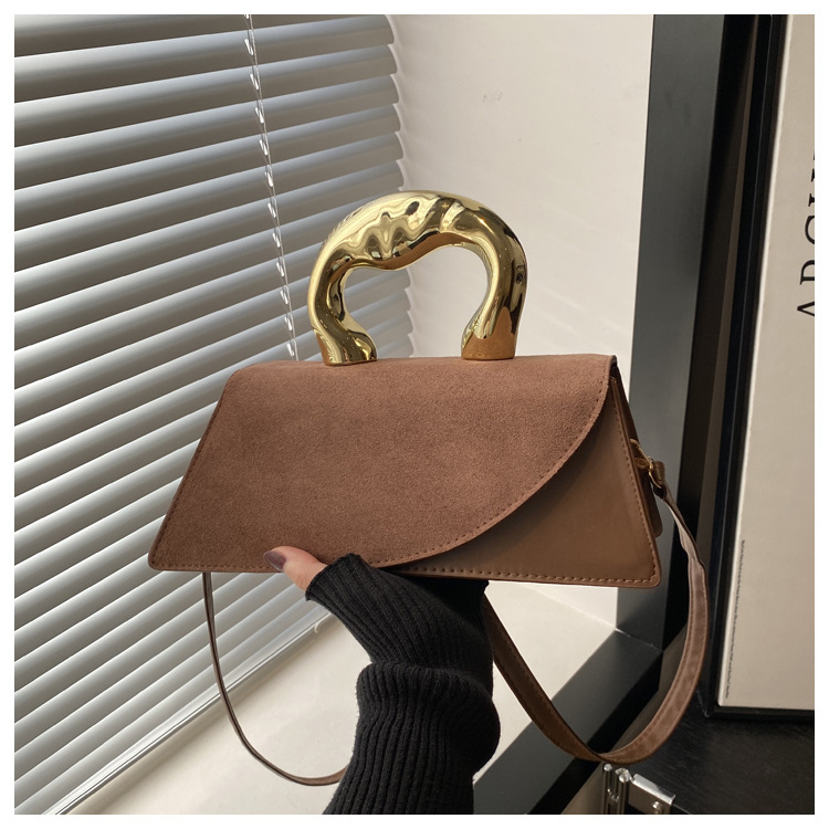 Proljeće 2025: ženska mala kvadratna torbica s teksturnom površinom, crossbody, casual stil