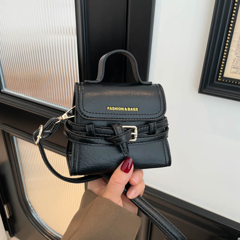 2026 nova vintage mini torbica od uljne kože, nišni dizajn, ručno nošenje, ukrasna kopča s remenom, crossbody torbica za ruž