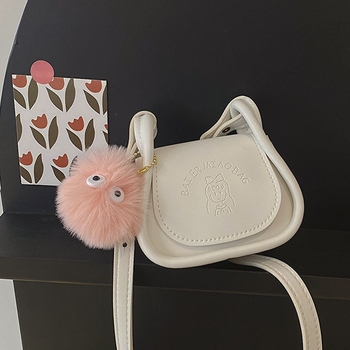 Mini ženska crossbody torba u obliku sedla, ljeto 2023, teksturiran dizajn