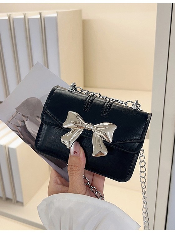 Ženska mini crossbody torba s mašnicom i lancem, 2026 novi trend, sladak i moderan dizajn